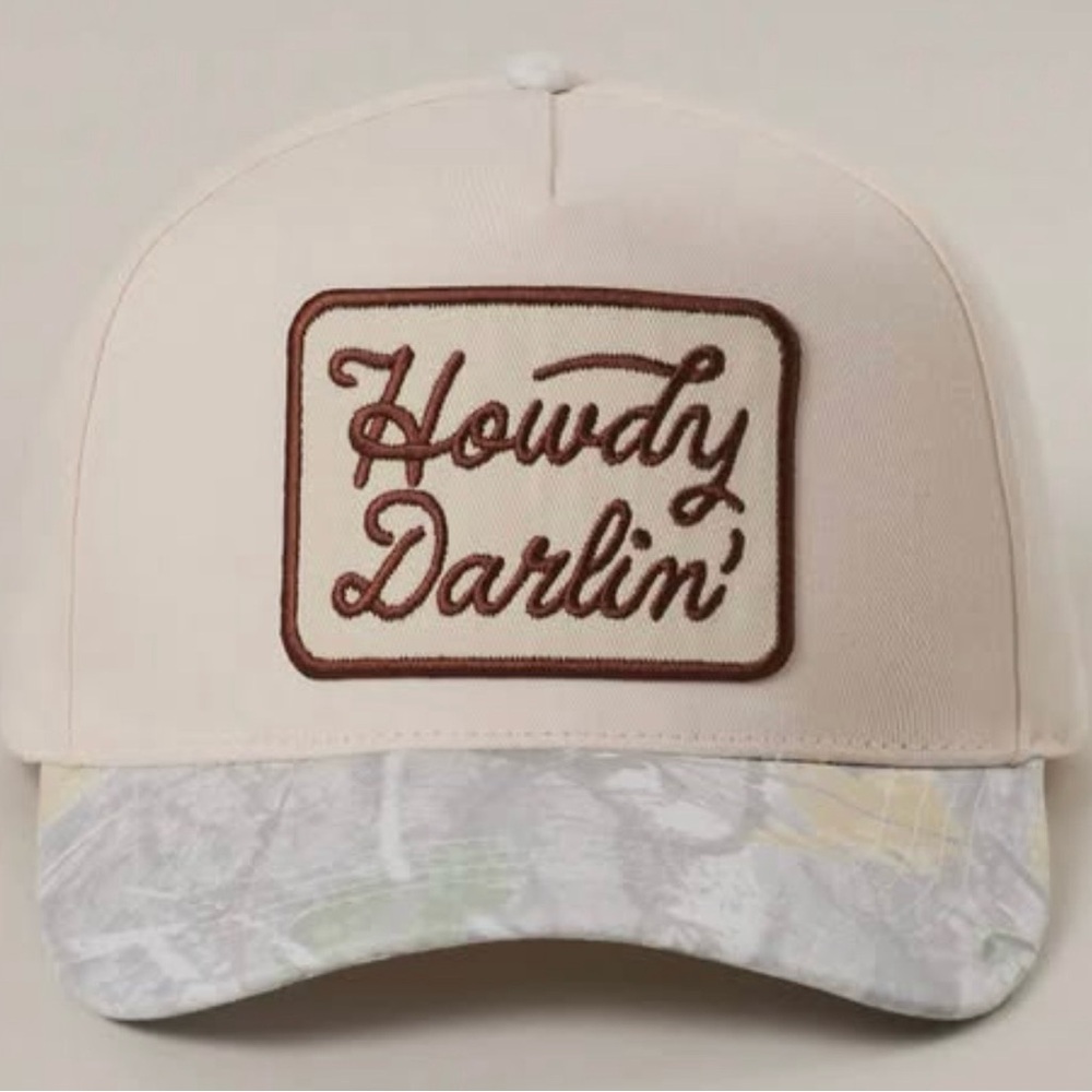 ‘Howdy Darlin' Trucker Hat